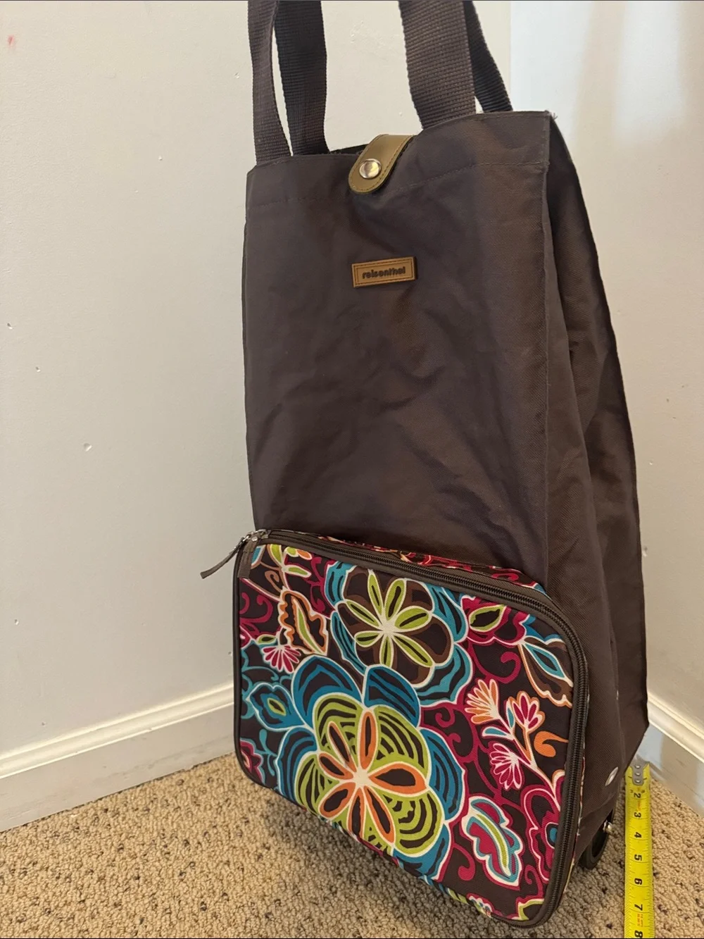 REISENTHEL Brown Floral Travel Organizer - Multicolor with retractable wheels